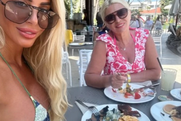 (FOTO) PRAVA LJEPOTICA Bojana Lazić pokazala majku, uživaju na ljetovanju