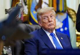 Rat sa Iranom ga SKUPO KOŠTA: Dramatičan pad popularnosti Donalda Trampa, ima podršku samo 33% Amerikanaca