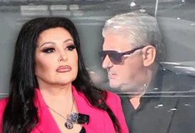 (FOTO) "NE MOŽE NAM NIKO NIŠTA" Toni Bijelić precrtao Draganu Mirković za sva vremena, o njegovoj fotografiji iz bijesne mašine dugo će se pričati