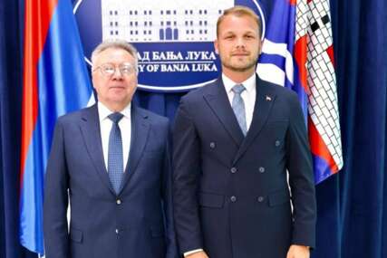 (FOTO) Bratske veze izgrađene kroz istoriju: Stanivuković priredio prijem za ruskog ambasadora Igora Kalabuhova