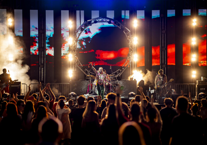 (FOTO) Let 3 i Z++ i Sébastien Léger i Denis Sulta obilježili prvo veče Freshwave festivala