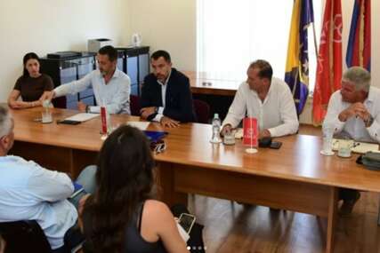 "Voditi računa o položaju Srba u FBiH" Dodik u Mostaru razgovarao sa rukovodstvom i članstvom SNSD