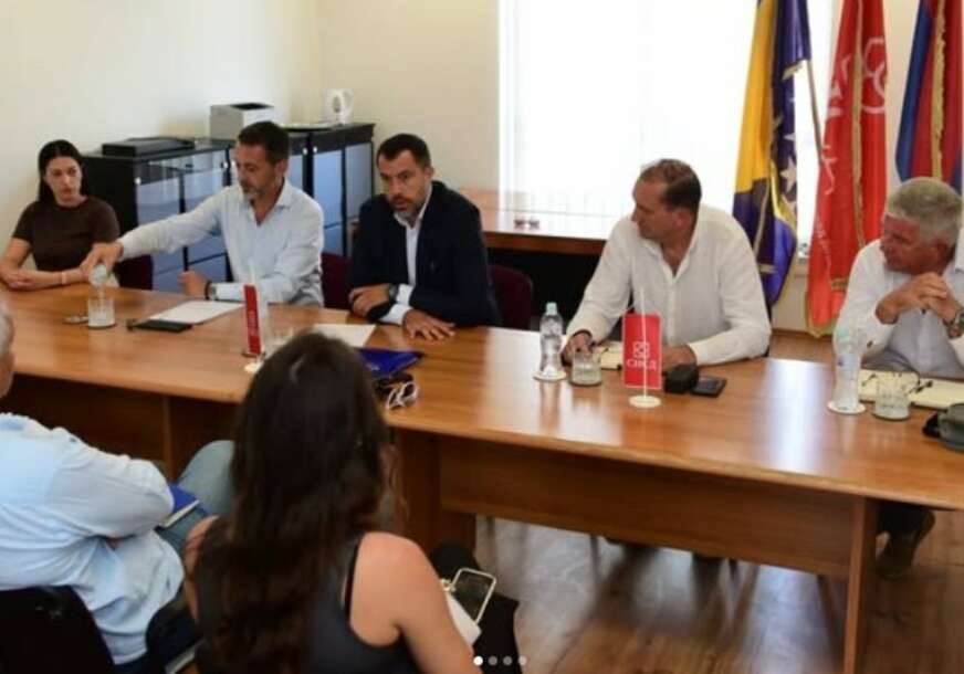 "Voditi računa o položaju Srba u FBiH" Dodik u Mostaru razgovarao sa rukovodstvom i članstvom SNSD