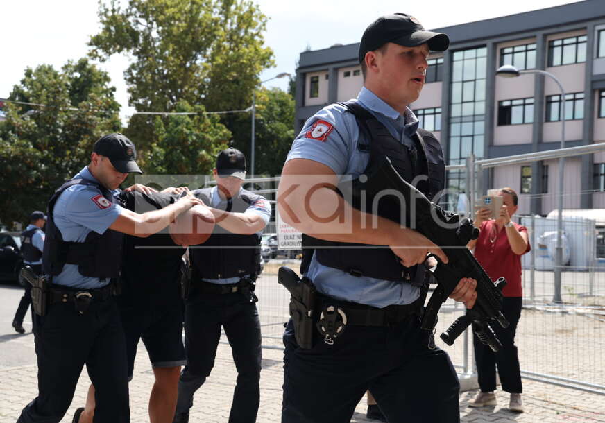 (VIDEO, FOTO) Iznuda teška 20.000 maraka: Jovan Marčeta doveden u banjalučko tužilaštvo