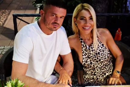 (FOTO) JOVANA JEREMIĆ PREŠLA GRANICU SA TIGROM Šešir na glavi, osmijeh na licu, pasoši u rukama