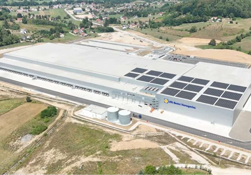 (VIDEO, FOTO) Objekat kao 8 fudbalskih terena: Ovo je baza iz koje će Lidl snabdijevati cijelu BiH, u kompleks uloženo 100 MILIONA EVRA