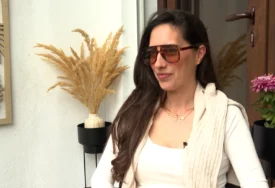 (FOTO) Otkrila da je skinula burmu: Lijepa voditeljka javno podijelila poruke koje joj muže šalje dok je ona u izlasku