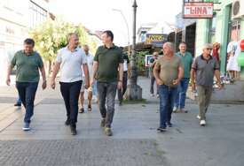 (FOTO) Božović u Kozarskoj Dubici „Najbolje ideje se RAĐAJU među ljudima“