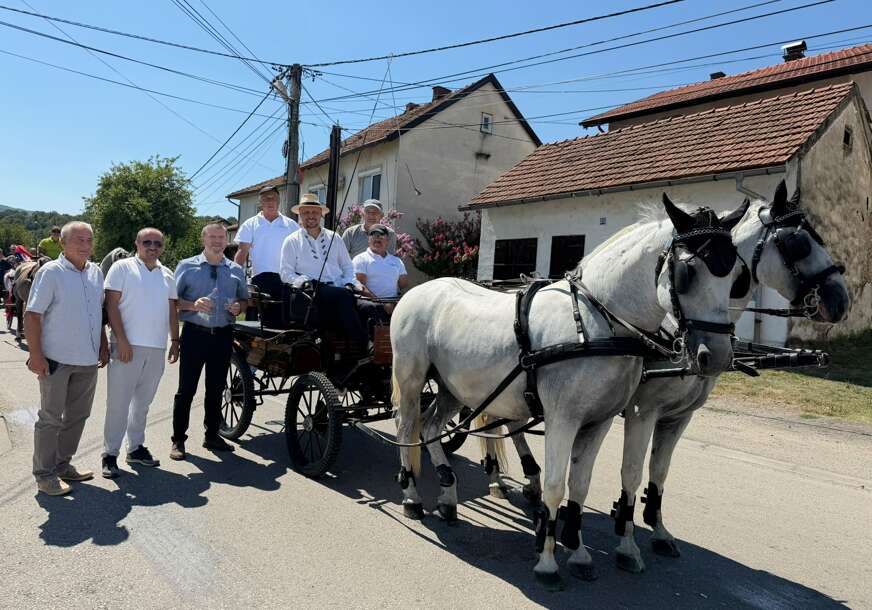 (FOTO) U čast Spomenku Gostiću: Petković sa KOČIJADE NA OZRENU poslao emotivnu poruku