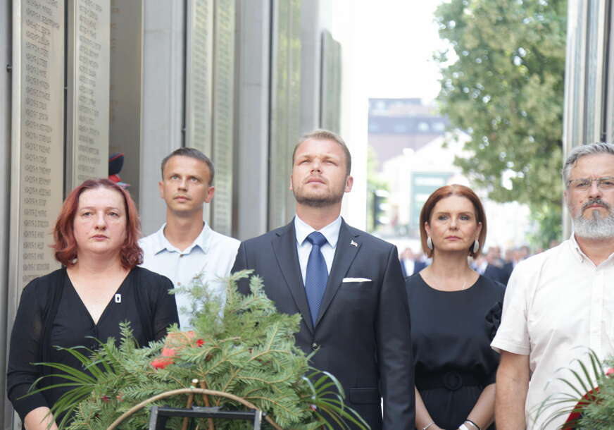 (FOTO) Banjaluka odala počast STRADALIM I PROGNANIM KRAJIŠKIM SRBIMA "Sjećanje na žrtve je naš vječni dug i moralna obaveza"