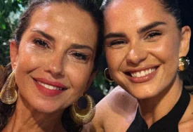 (FOTO) NATAŠA NINKOVIĆ U PROVODU NA PRIMORJU Glumica uživala sa koleginicama, Anđela i Milica zablistale u izazovnim izdanjima