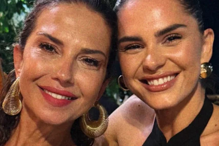 (FOTO) NATAŠA NINKOVIĆ U PROVODU NA PRIMORJU Glumica uživala sa koleginicama, Anđela i Milica zablistale u izazovnim izdanjima