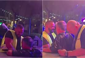 (VIDEO) "SAD SE OSTARILO" Nele Karajlić PAO sa bine na početku koncerta