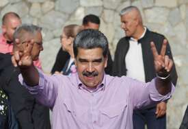 (FOTO) OBRATIO SE DJECI I UNUCIMA Maduro objavio svoju fotografiju iz zatvora
