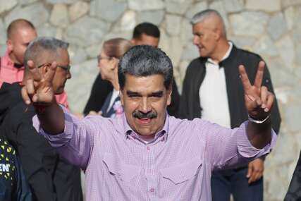 (FOTO) OBRATIO SE DJECI I UNUCIMA Maduro objavio svoju fotografiju iz zatvora