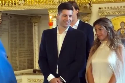 (FOTO) Vratila se staroj ljubavi: Poznata glumica se nakon raskida sa Petrom Strugarom udala za hirurga