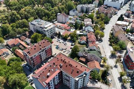 (FOTO) "Ulica metar od ulaza, manje parkinga i 6 zgrada sa 7 spratova" Stanari protiv novog plana, objašnjavaju ŠTA SE SPREMA u dijelu Rosulja