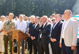 (FOTO) Sabor boraca "Mi znamo zašto!" u Han Pijesku: Minić pozvao na slogu i jedinstvo Srba