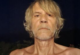 ŽIKA TODOROVIĆ (61) BEZ MAJICE Otišao da gleda kišu meteora pod otvorenim nebom i podijelio fotografiju