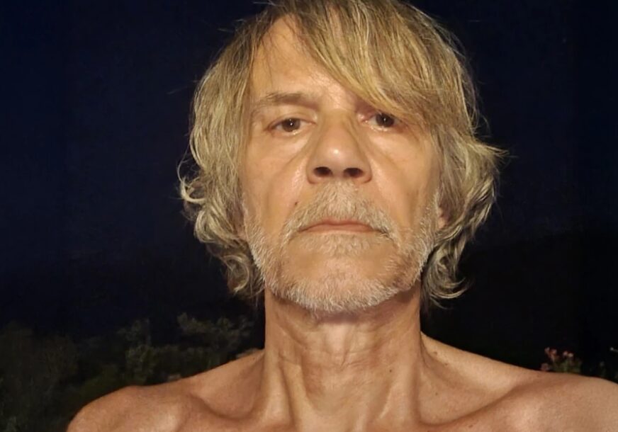 ŽIKA TODOROVIĆ (61) BEZ MAJICE Otišao da gleda kišu meteora pod otvorenim nebom i podijelio fotografiju