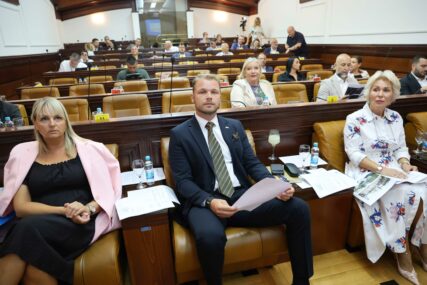 Stanivuković pozvao odbornike da PODRŽE PREDLOŽENE ODLUKE "Infrastrukturni radovi u centru grada NISU KOZMETIČKO UREĐENJE"
