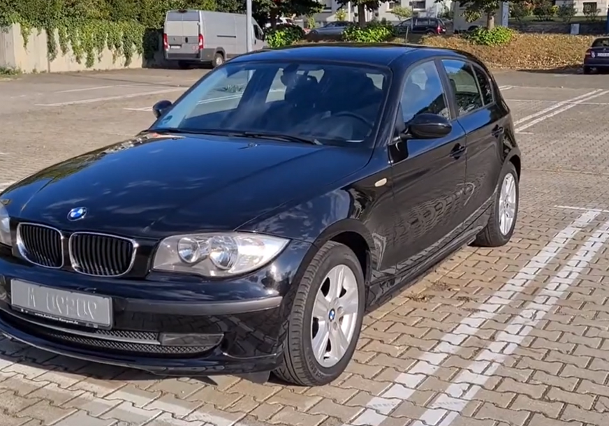 (FOTO) "Daleko mu kuća od moje bila" Urnebesni oglas za prodaju BMW privukao veliku pažnju