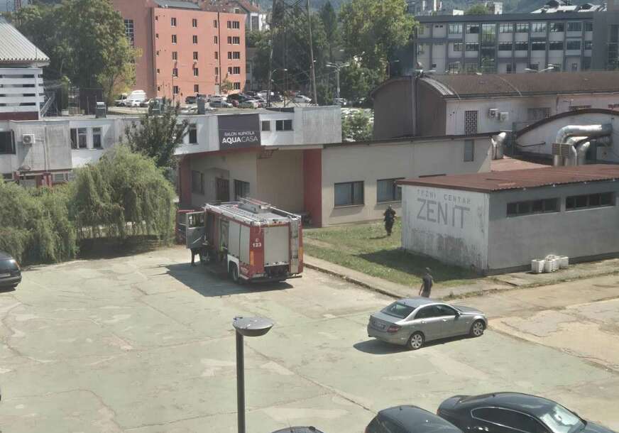 (FOTO) Vatrogasci završili intervenciju: Otkriven uzrok eksplozije u Tržnom centru u Banjaluci