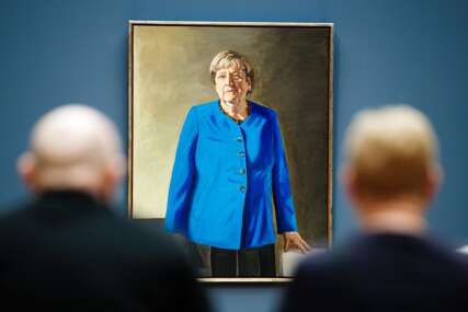 PRIVUKLA PUBLIKU Posećenost muzeja veća za 90 odsto od kada je u njemu portret Angele Merkel