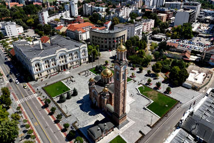 JEZIVE PRIJETNJE BANJALUCI „Postavili smo nekoliko bombi“ - na meti UKC, bolnica, hram i stranačke kancelarije