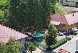 (VIDEO) Napao ga nožem nedaleko od ambulante: Isplivali novi detalji UBISTVA U CAZINU