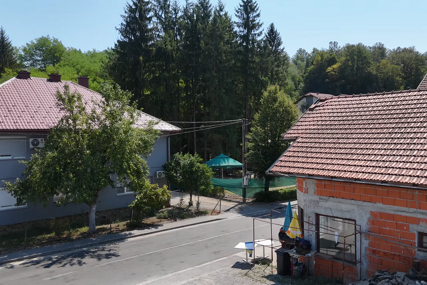 Tragedija potresla naselje kod Cazina: Policija privela osumnjičenog za ubistvo