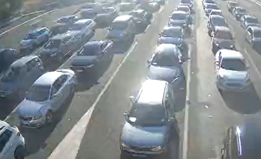 ČEKANJA DUŽA OD 3 SATA Ogromne gužve na granicama, pakao u najavi