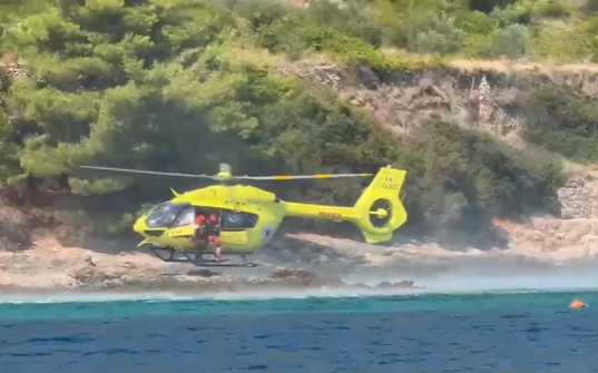 Prava drama na Hvaru: Žena izgubila svijest i poplavila, spasioci do nje stigli helikopterom