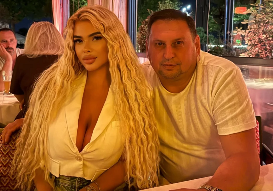 GORE MREŽE Taki objavio sliku sa zanosnom plavušom, svi se pitaju samo jedno