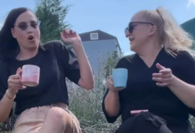 (VIDEO) Uživaju iza kamere: Glumice ukrstile glasove, pa napravile haos na mrežama
