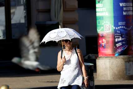 Toplotni talas osušio česme: Cijela Hrvatska pod crvenim meteoalarmom, problemi i sa vodom