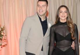 (FOTO) "Trudim se da postignem sve" Ivana Pavković pokazala kako izgleda ljetovanje sa troje djece