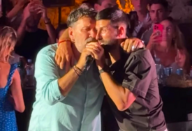 (VIDEO) "Jelena, vadi stvar" Novak Đoković napravio haos na koncertu Vlade Georgijeva, pjevač izjavom sve nasmijao do suza