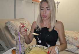 (FOTO) "Ja sam veliki slabić kada je igla u pitanju" Oglasila se Jovana Jeremić nakon što je ugradila silikone