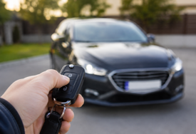 Može da olakša vožnju po vrućini: Dugo držanje dugmeta na ključu automobila otkriva skrivenu funkciju