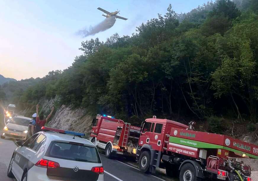 Šumski požar ne jenjava: U Konjicu najkritičnije na lijevom kraku širenja vatre prema Brđanima