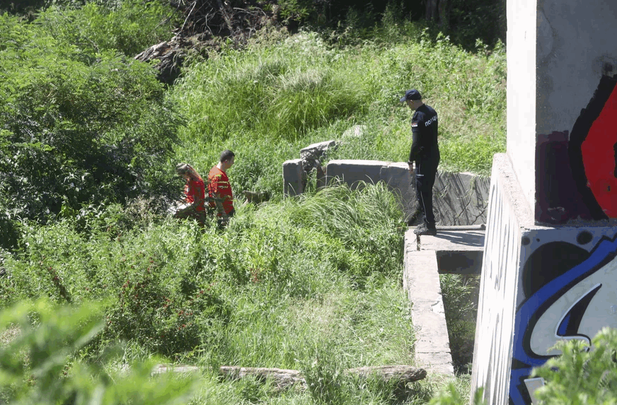 (VIDEO) OVDJE JE NAĐENO TIJELO MLADIĆA (28) Bio sa drugovima kad je došlo do tragedije, potonuo u mulj