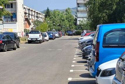 Nebitno naplaćuju li se ili ne: U Boriku obilježeno 1.500 PARKING PROSTORA, evo kakav je plan za cijelu Banjaluku