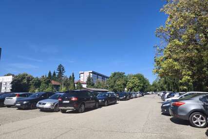 Besplatan parking im nije ukinut: Ovi Banjalučani ne moraju ponovo podnositi zahtjev za kartu