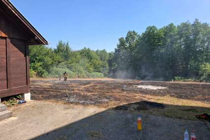 (FOTO) Visoke temperature donijele više intervencija: Banjalučki vatrogasci gasili 3 požara na otvorenom