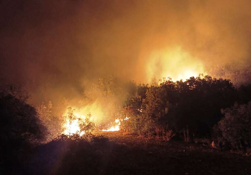 EKIPE NA TERENU Požar na Trebeviću i dalje aktivan