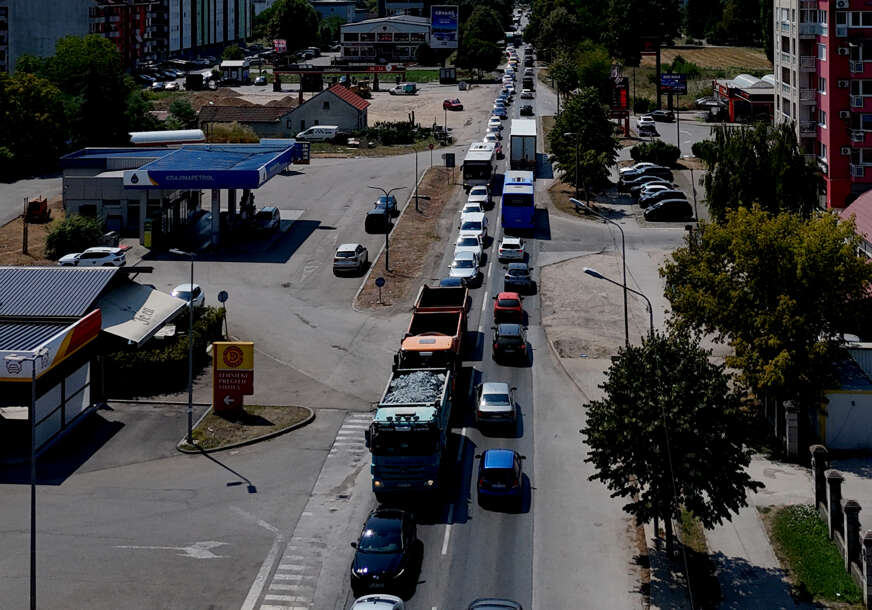 saobraćaj gužva , stara cesta 