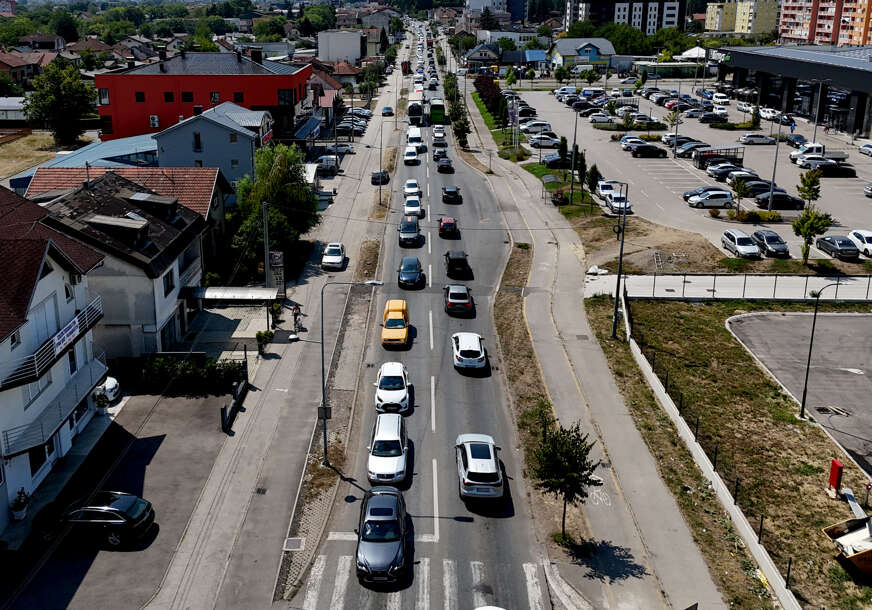 saobraćaj gužva , stara cesta 