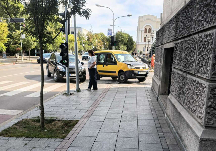 FOTO: USTUPLJENA FOTOGRAFIJA