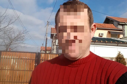 ŠAKAMA PRETUKAO OCA NASMRT Sav u krvi sjedio na stolici, pa tako sačekao policiju